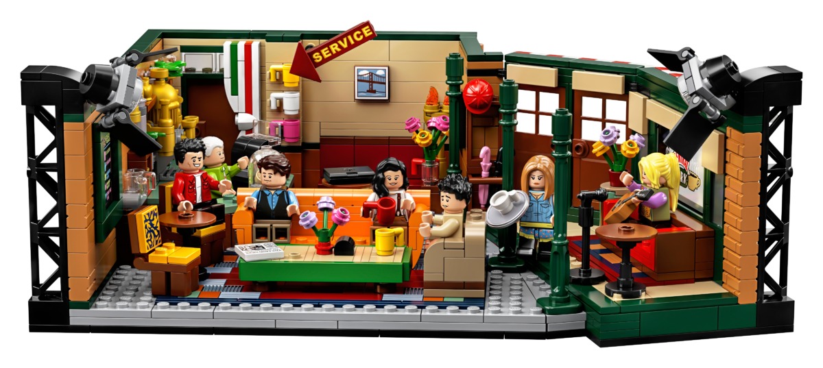 lego central perk 21319 scaled